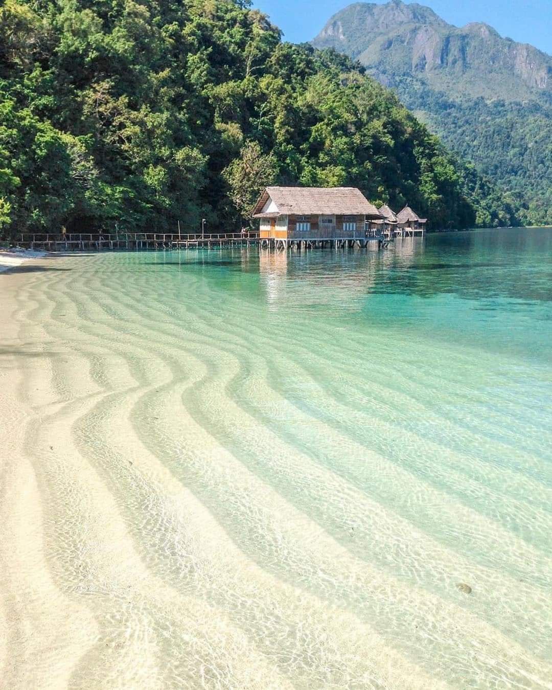 Tur Ora Beach Saleman